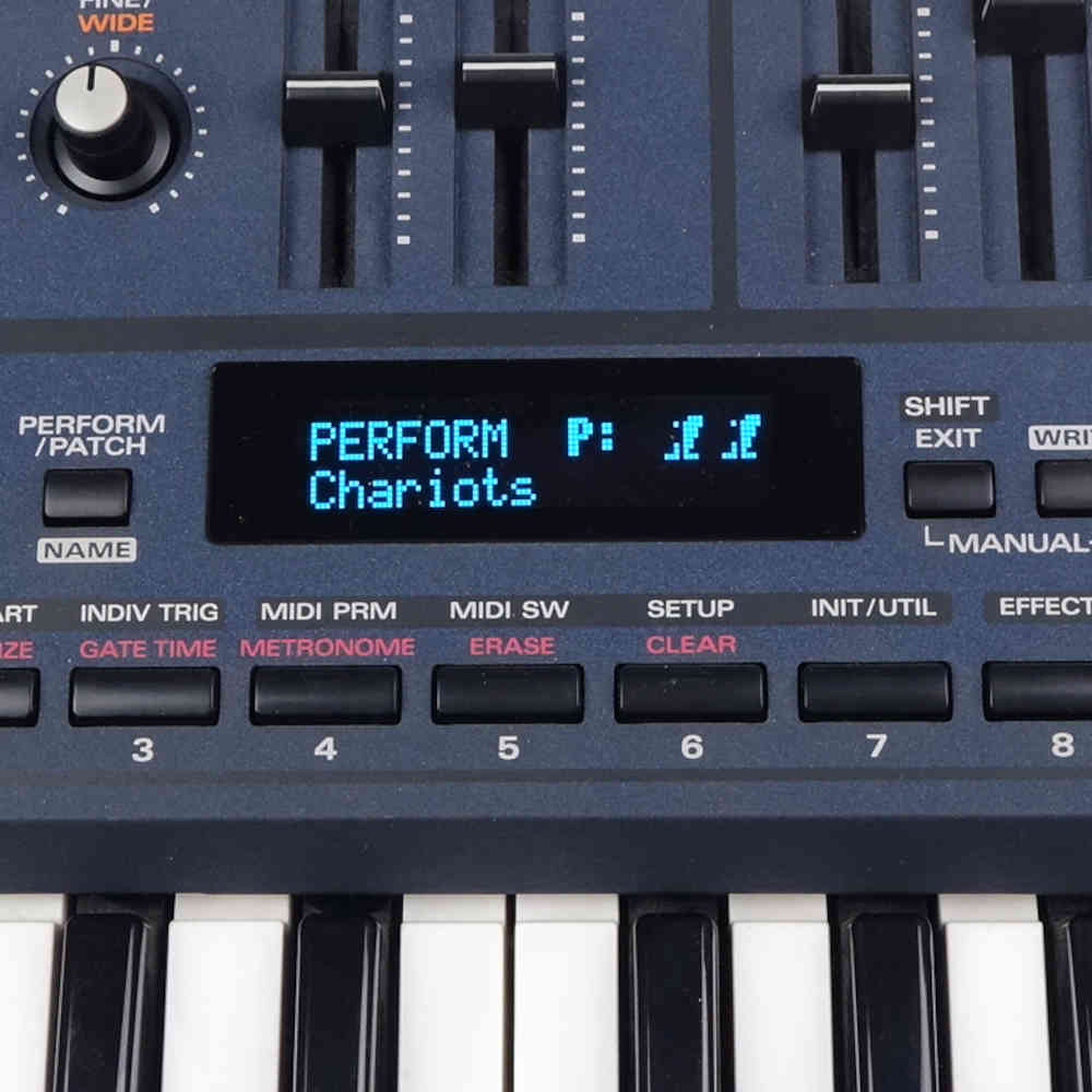 22807-Roland JP8000 blue OLED